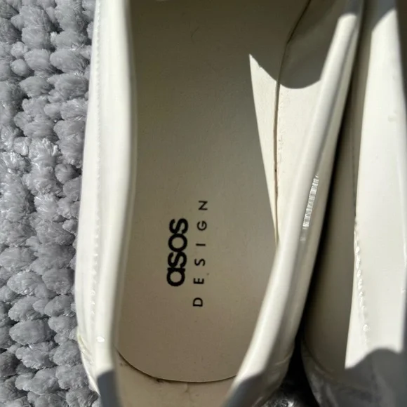 ASOS Gold Chain Loafers - Picture 5 of 7